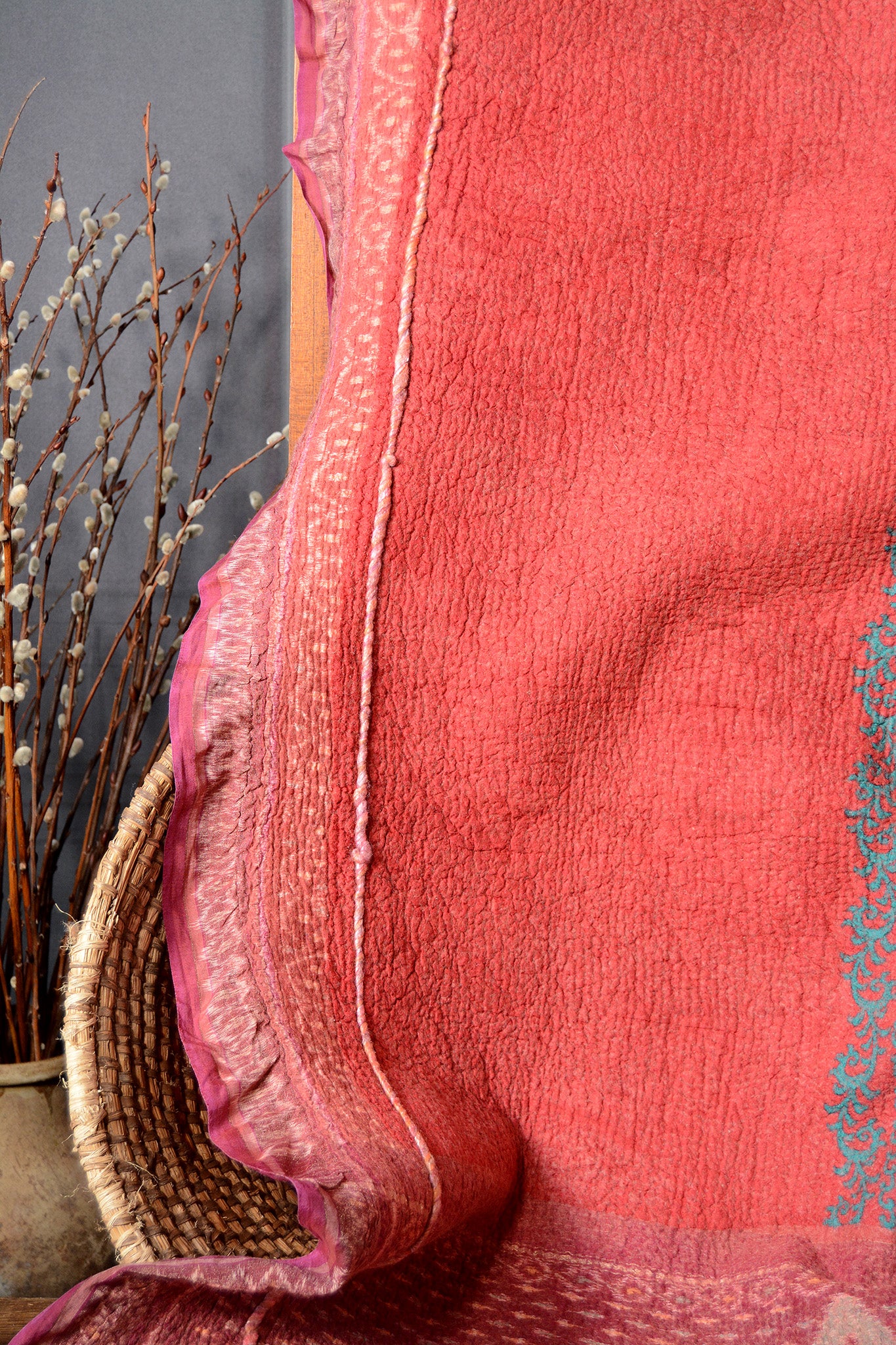 Queen of Hearts: Throw