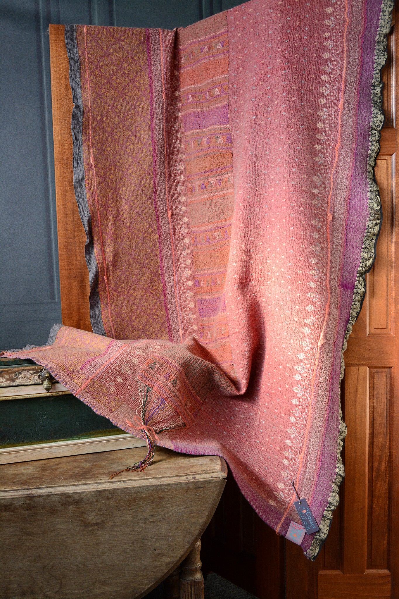 Silk Road: Throw