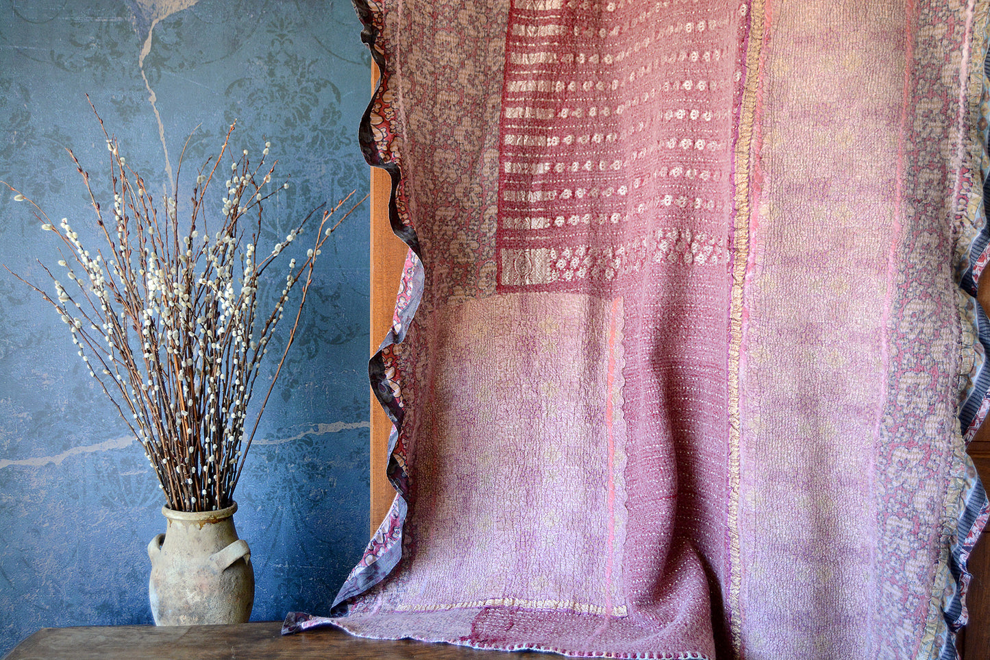 Resplendent: Throw